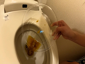 うんこを見せる女たち　サンプル画像02